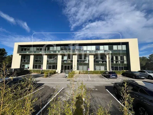 Bureaux 581 m²