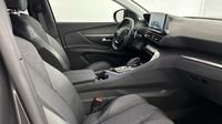 Peugeot 3008 HYBRID 225ch Allure e-EAT8 — photo 15