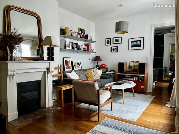 2P 36,5 m² sur cour - Calme - Métro Anvers L2 - Paris 18e