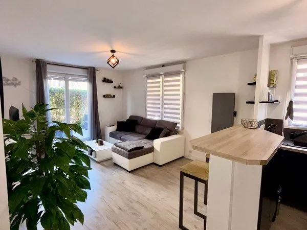 Appartement T3 57 m2 avec terrasse, jardin & parking - Corbeil Essonnes
