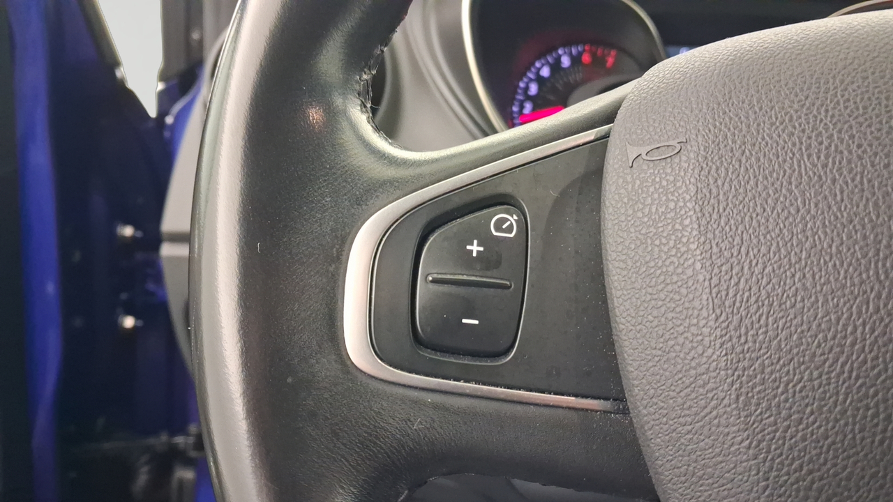 Renault Captur TCe 130 FAP — photo 18