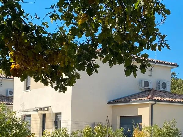 Villa T4 récente 118 m² -Terrain 700 m² + prestations de qualité