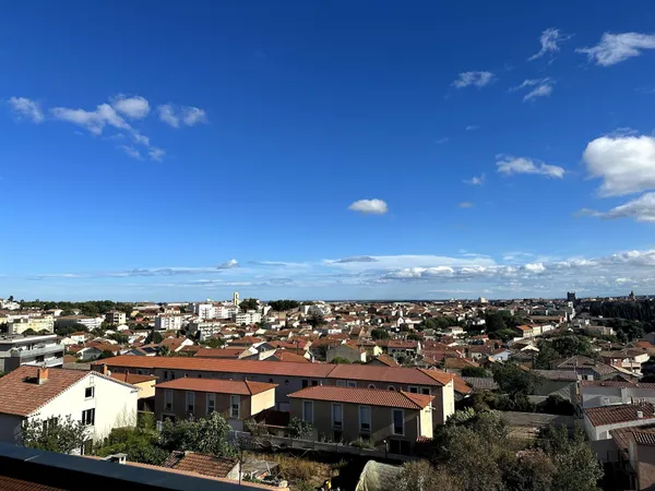 Appartement T4 3 chambres 93 m² parking et cave