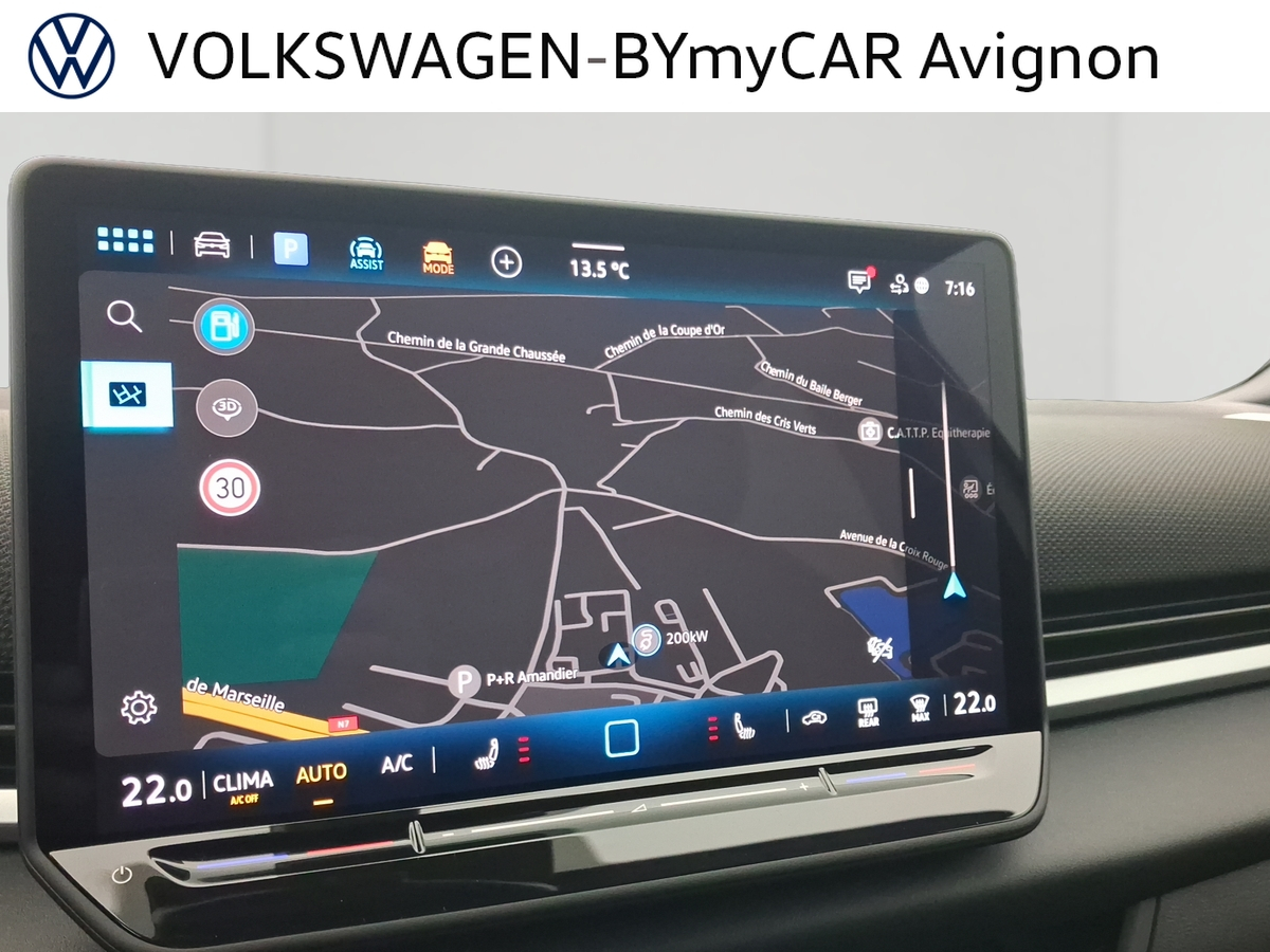 Volkswagen T-Roc 1.5 eTSI EVO2 Hybrid 150 ch DSG7 — photo 13