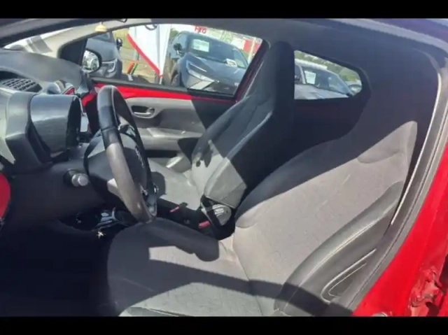 Toyota Aygo 1.0 vvt-i 72ch x-clusiv my21 — photo 10