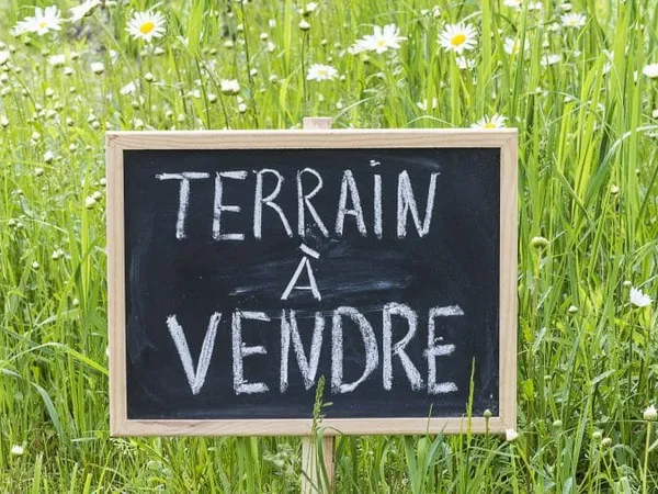 SAINT-ÉTIENNE-DE-MER-MORTE ? TERRAIN À LOTIR ? 6 442 M²