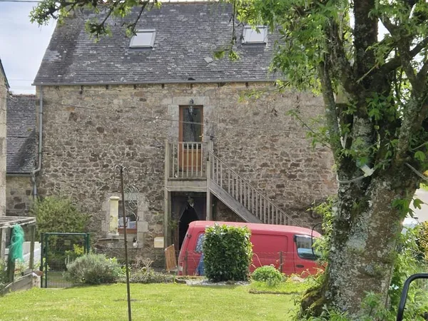 Authentique maison en pierre de caractère -- charme breton au