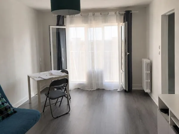 Studio meublé lumineux de 30 m² - 6e étage avec ascenseur - Le Mans