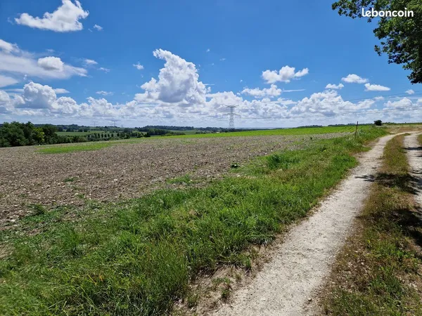 Parcelles CU 1670 m2 22500 SEMOUSSAC 17150