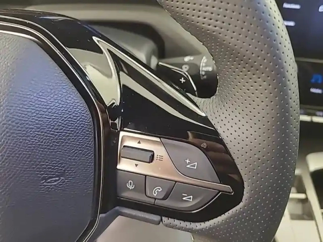 Peugeot 308 electrique 55 kwh 156ch — photo 14