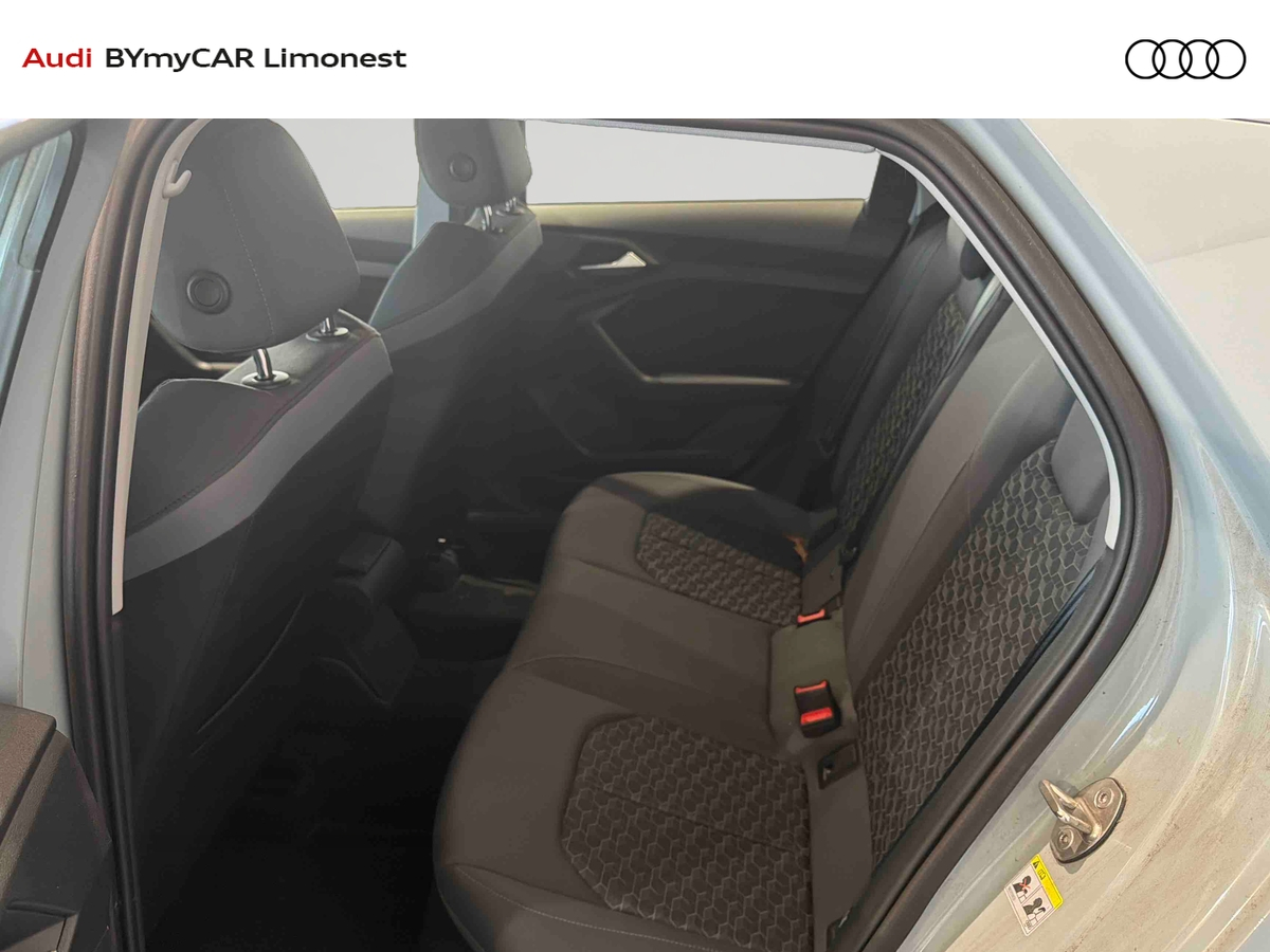 Audi A1 Sportback 30 TFSI 110 ch S tronic 7 — photo 12