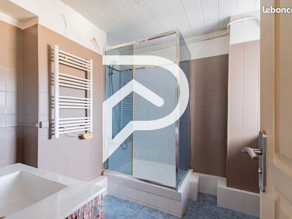Appartement 4 pièces 77 m²