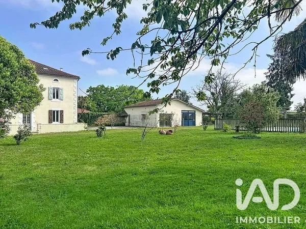 Maison 7 pièces 203 m²