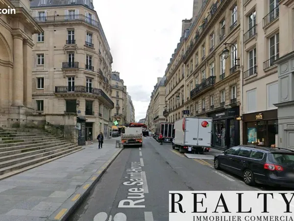 Local commercial 301 m²