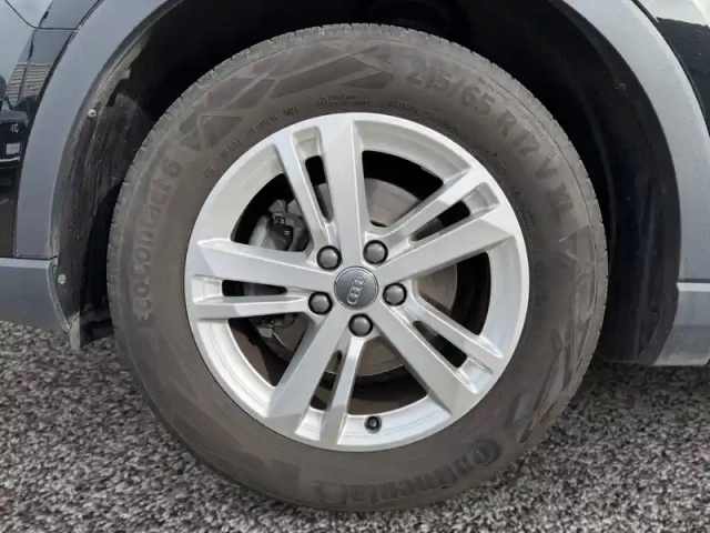 Audi Q3 35 tfsi 150 ch — photo 9