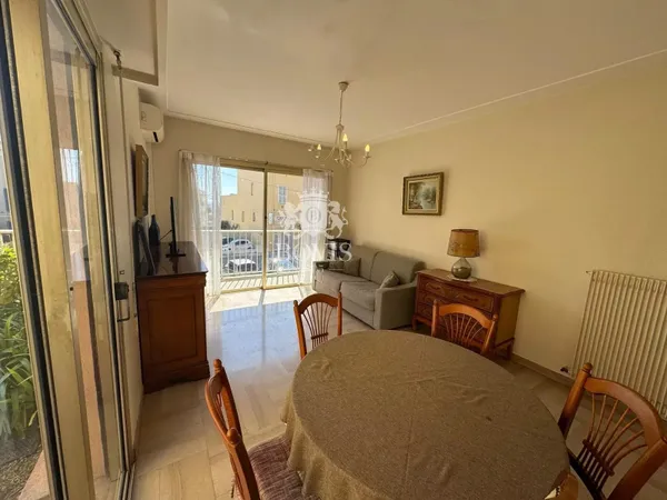 EXCLUSIVITE - VENTE - 2 PIECES - JARDIN PRIVATIF - BEAULIEU SUR MER