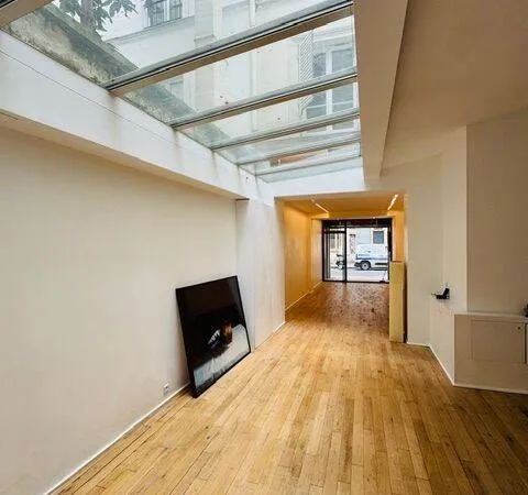 Bureaux 82 m²