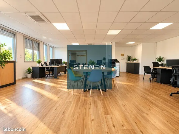 Bureau 245 m²