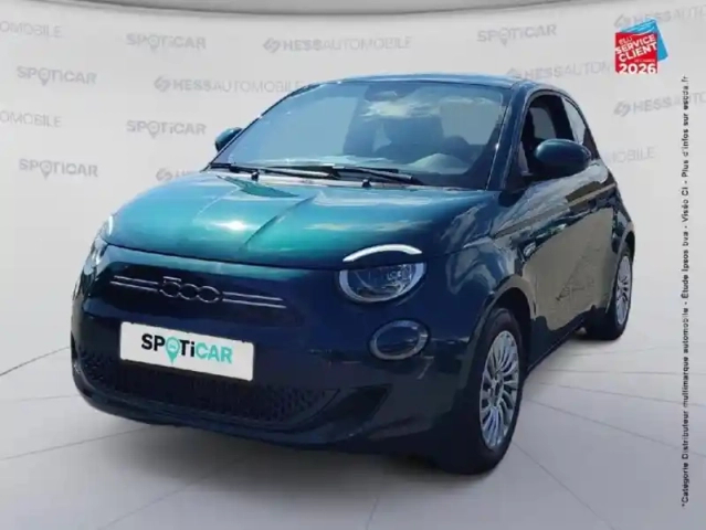 Fiat 500 e 95ch action