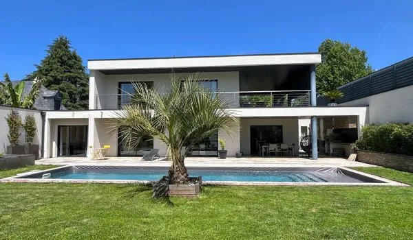 Maison 7 pièces 189 m²