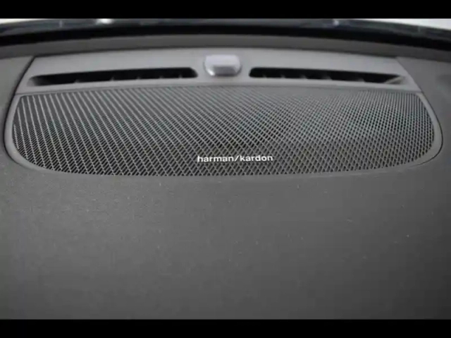 Volvo Xc40 t4 recharge 129 + 82ch plus dct 7 — photo 24
