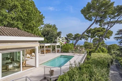 Maison 4 pièces 180 m²