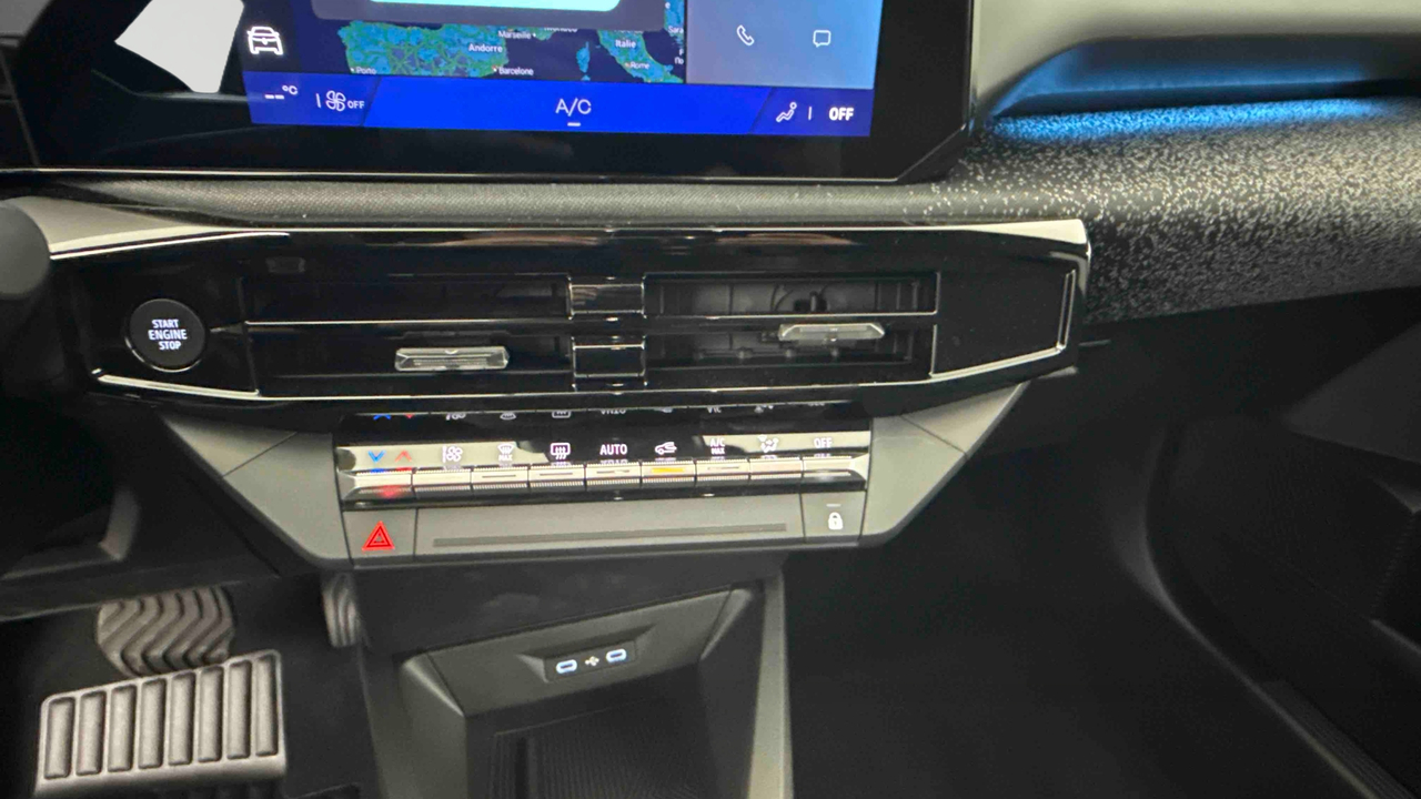 Renault Clio E-Tech full hybrid 160 ch — photo 16