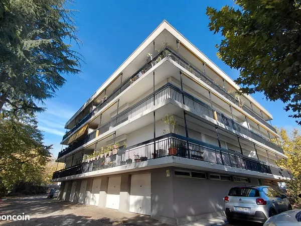 Appartement 4 pièces 80 m²