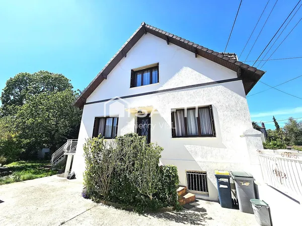 MAISON 4CH+GARAGE AVEC TERRAIN PROCHE CENTRE VILLE
