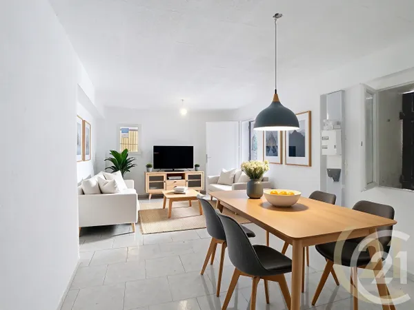Bâtiment 1 pièce 181 m²
