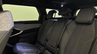 Peugeot 5008 Hybrid 145ch GT e-DCS6 — photo 13