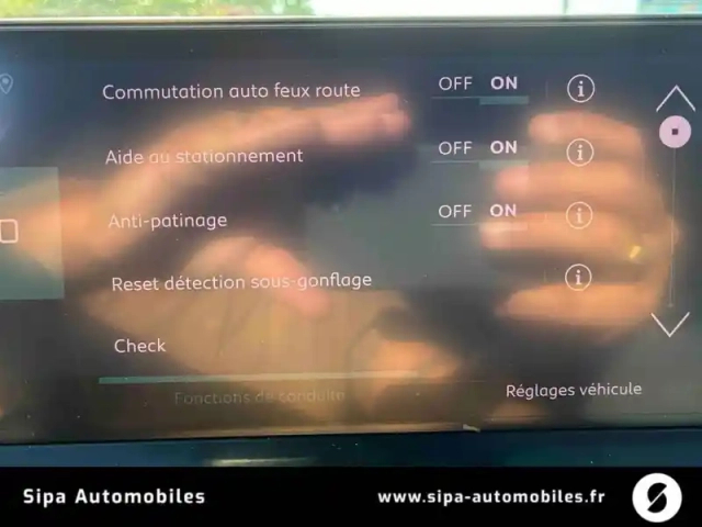 Citroën C4 e- 136 ch automatique — photo 28