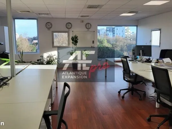 Bureaux 241 m² SAINT-NAZAIRE