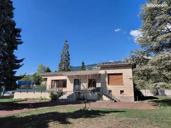 Villa 4 pièces 122 m²