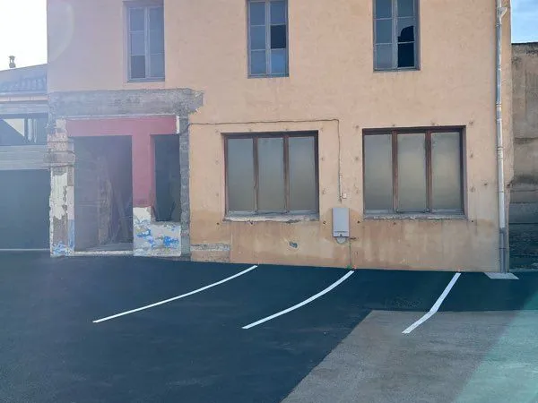 Local d’activité et entrepôt Vente Mâcon  150m² 99000€