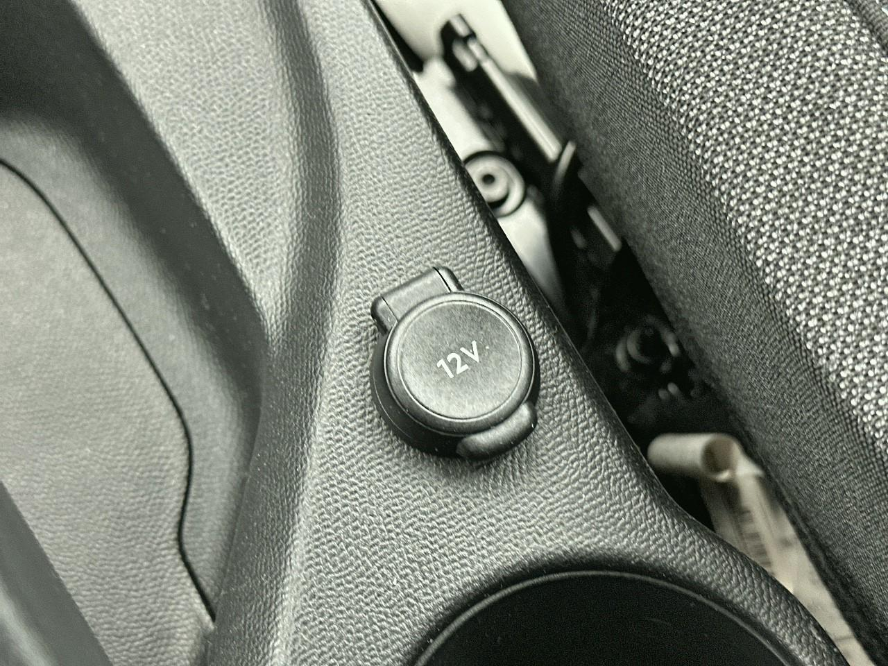 Peugeot 208 puretech 75 s&s bvm5 style — photo 29
