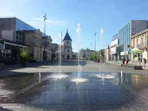 Local professionnel / bureaux à louer prochainement - 496 m² - Pessac Centre (Avenue Pasteur)