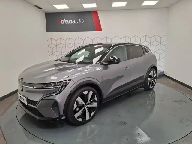Renault Megane e-tech ev60 220 ch super charge — photo 6
