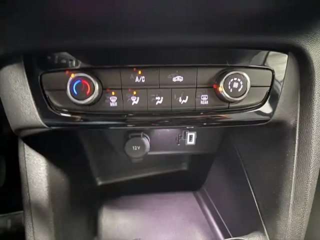 Opel Corsa 1.2 turbo hybrid 110 ch autom — photo 24