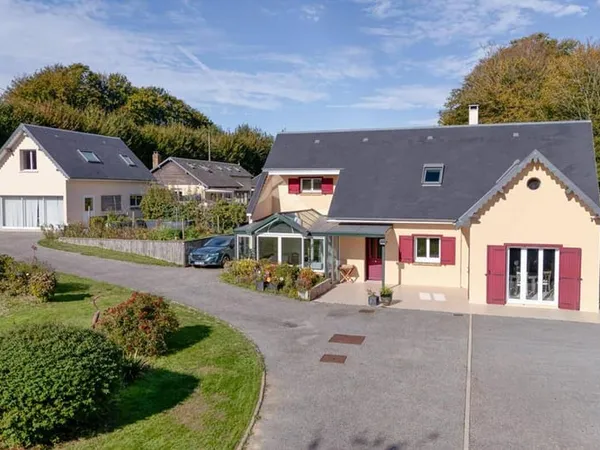 Maison 11 pièces 230 m²