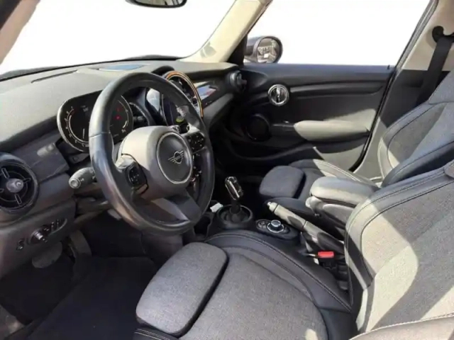 Mini Mini 5 portes cooper 136ch essential bva7 — photo 7
