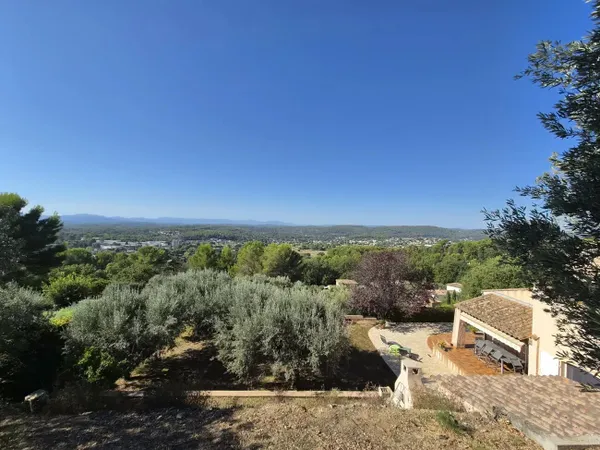 Maison 5 pièces 140 m²