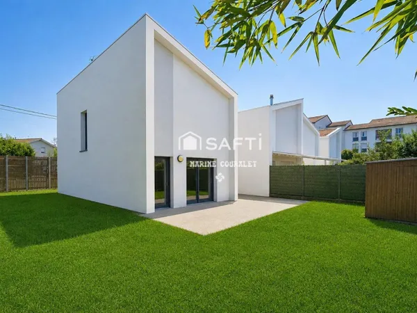 Maison 5 pièces de 95m²
