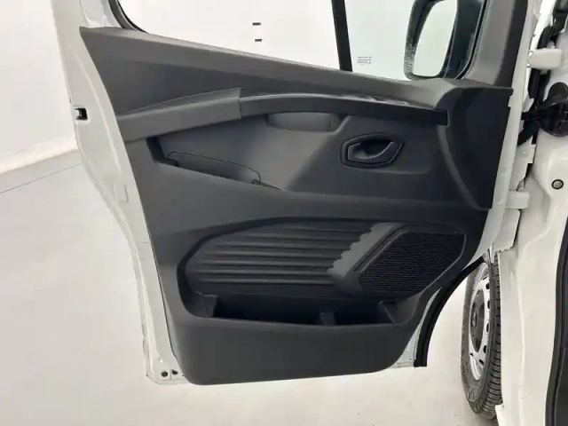Renault Trafic fgn l2h1 3000 kg blue dci 130 — photo 27