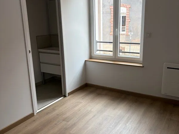 Loue T2 entièrement rénové