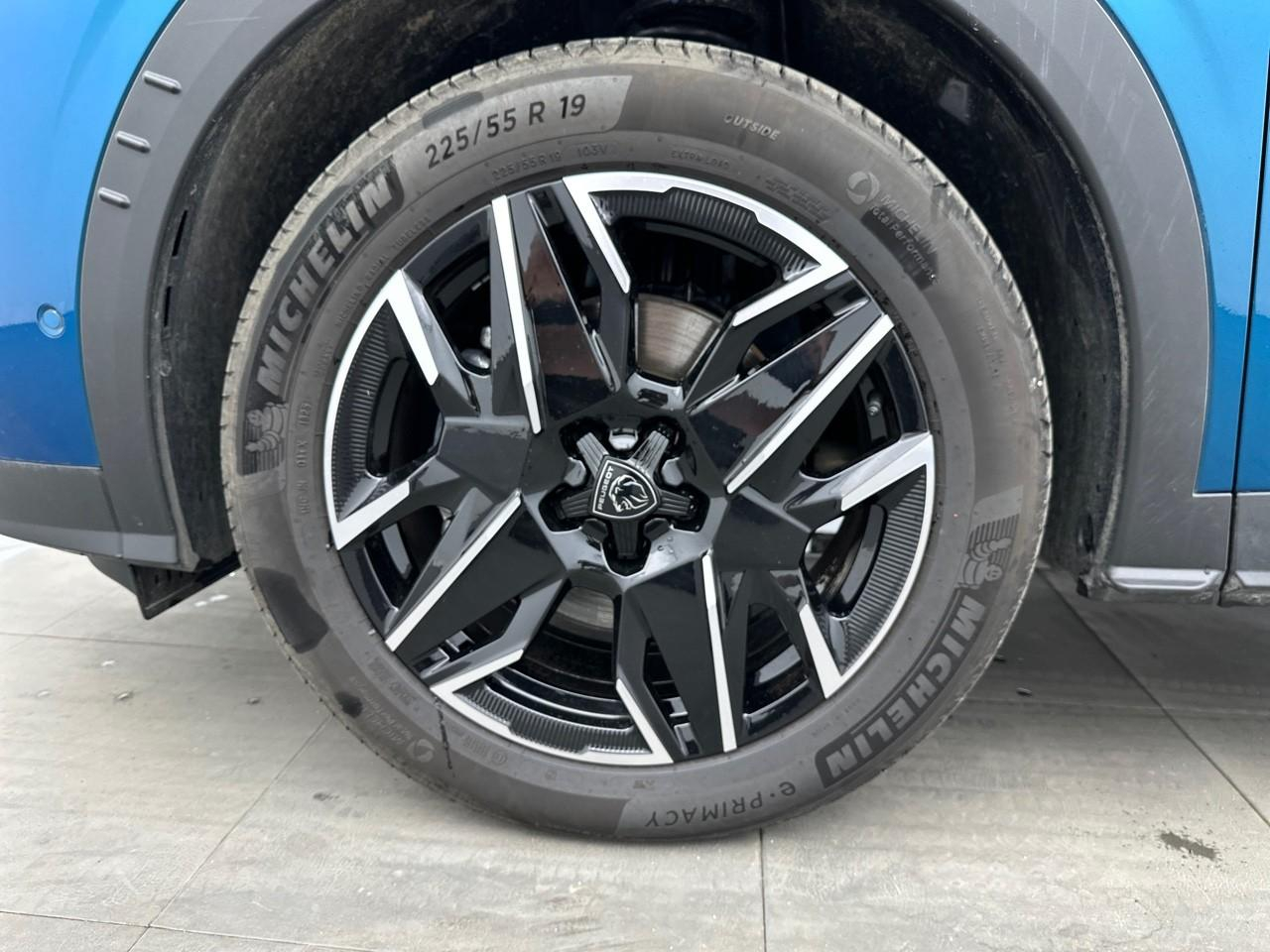 Peugeot 5008 hybrid 145 ch e-dcs6 gt — photo 14