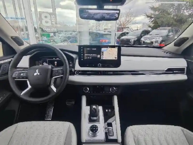 Mitsubishi Outlander 2.4 phev 306ch instyle 4wd — photo 14