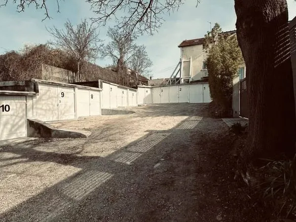 Terrain 362 m²