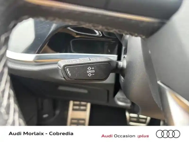 Audi Q3 35 tfsi 150ch s line plus s tronic 7 — photo 30