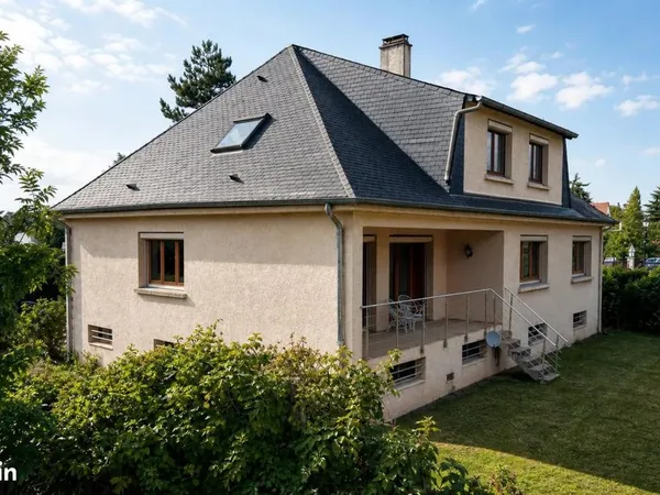 Maison 8 pièces 200 m²
